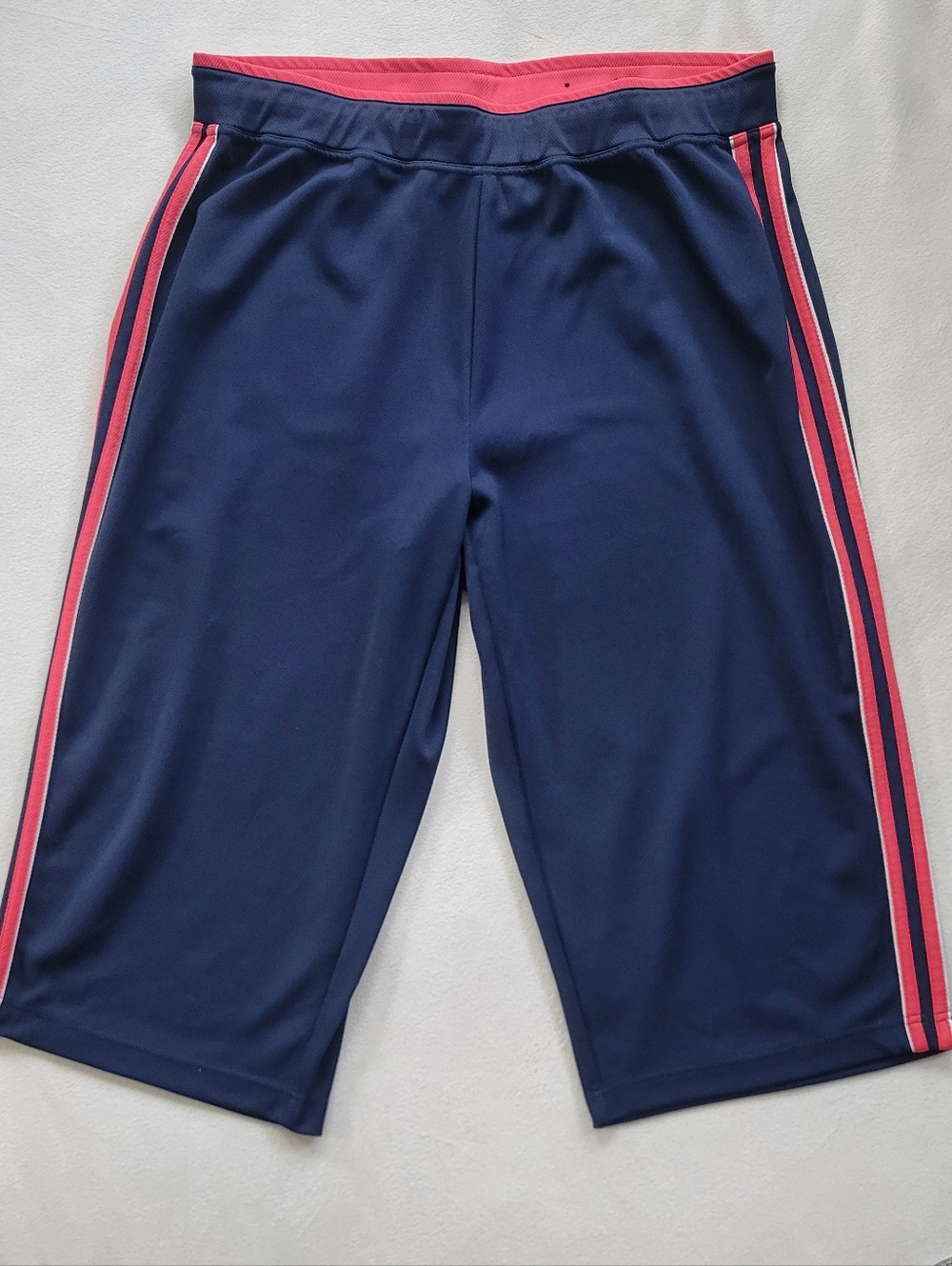 made for life Navy and Pink Athletic Capri Pants